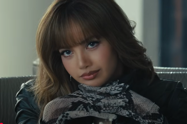 LISA BLACKPINK